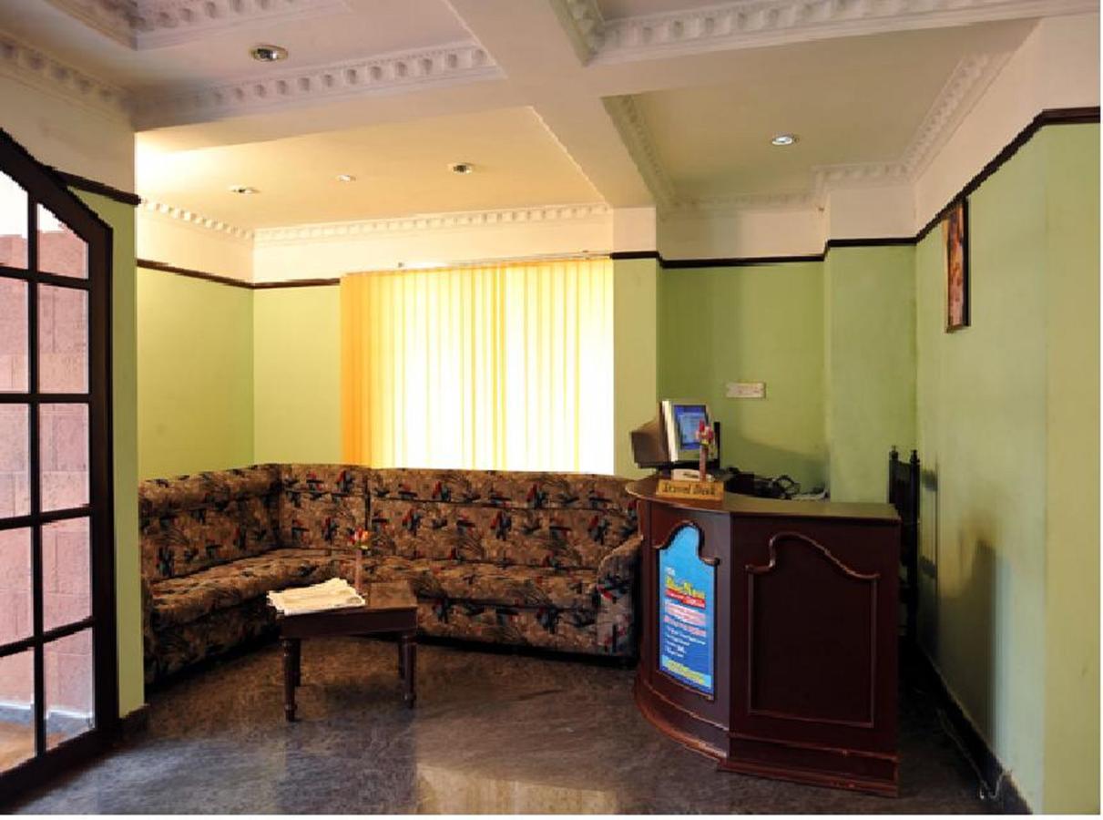 Hotel Blue Nest Thiruvananthapuram Zewnętrze zdjęcie